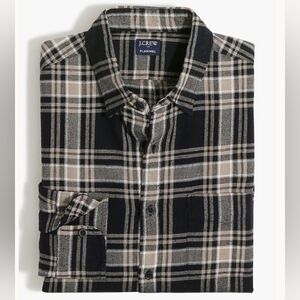 J. Crew Men's Classic Fit Black And Gray Plaid‎ Button Down Flannel Shirt  M NEW